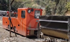 為什么礦用架線式電機(jī)車一通電就全速運(yùn)行？
