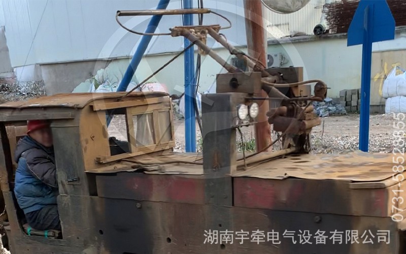 7噸架線式湘潭電機車現場工作視頻